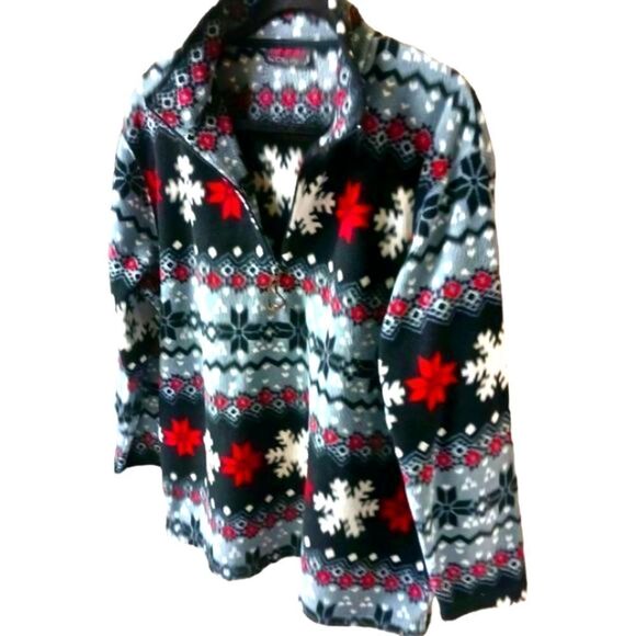 ESSENTIALS Plus Size 1/2 zip Snowflake Design Pullover. - Picture 2 of 10